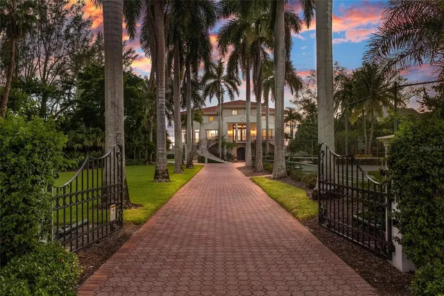 $10,495,000 | 5919 Gulf Of Mexico Drive, Longboat Key, FL 34228