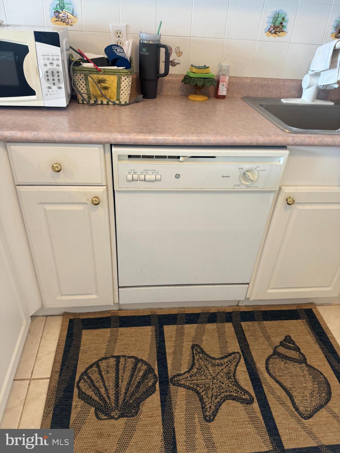 735 Bradley Road, Unit 204 Ocean City, MD 21842 - Photo 5 of 22