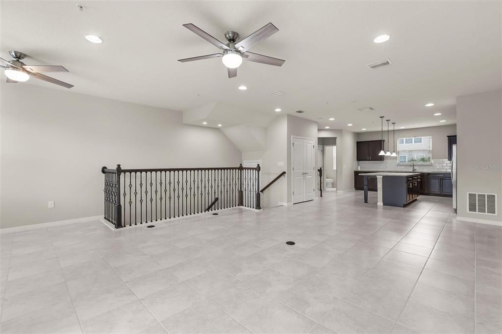 588 Piazza Point Oviedo, FL 32765 - Photo 8 of 66