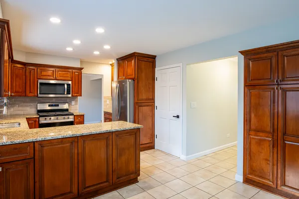 $599,000 | 5-n575 5-n575 Abilene Trail, Bloomingdale, IL 60108