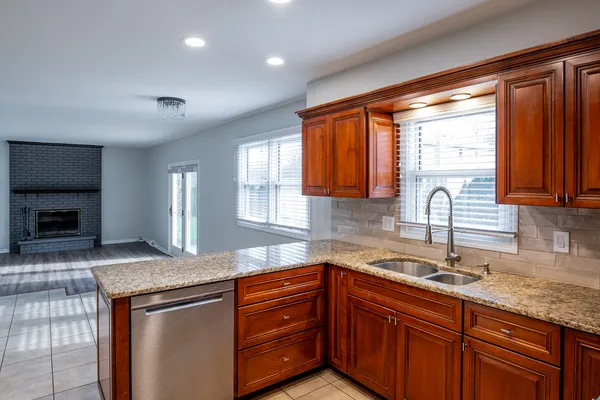 $599,000 | 5-n575 5-n575 Abilene Trail, Bloomingdale, IL 60108