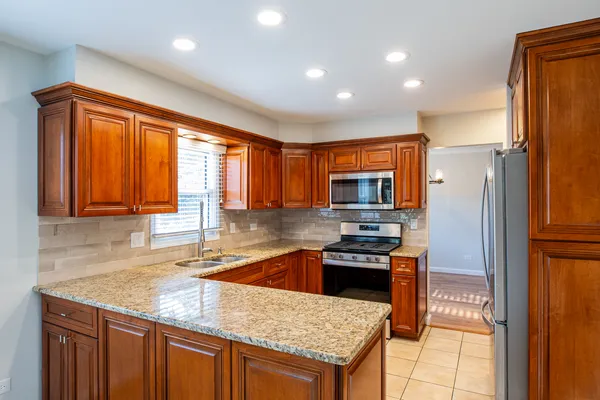 $599,000 | 5-n575 5-n575 Abilene Trail, Bloomingdale, IL 60108