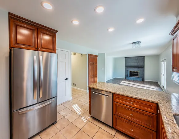 $599,000 | 5-n575 5-n575 Abilene Trail, Bloomingdale, IL 60108