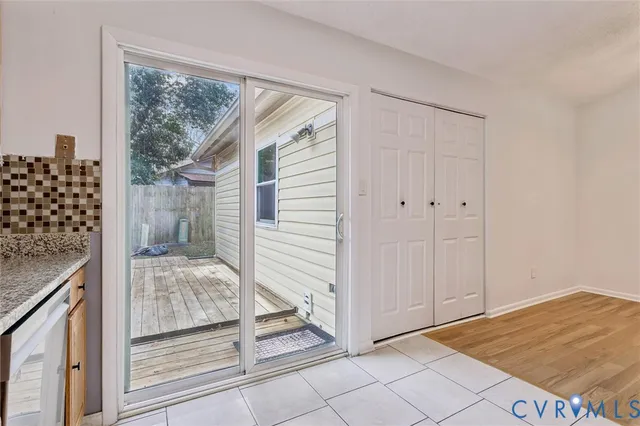 a view of bedroom and bedroom