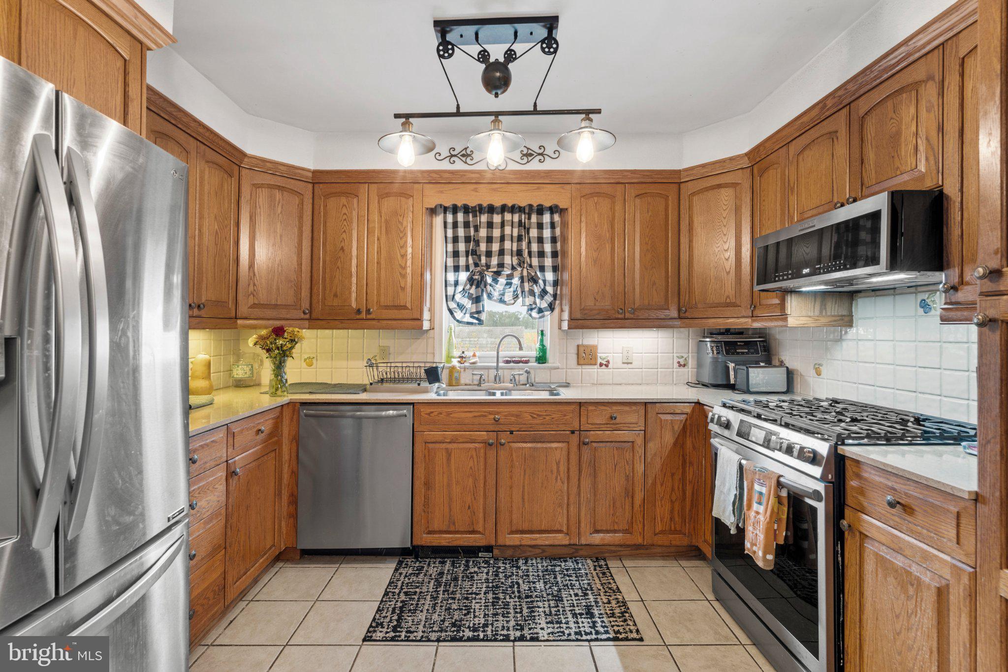 5357 Lake Road Newfield, NJ 08344 - Photo 11 of 51 Gallery Image 11