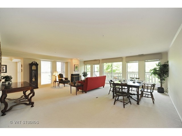 360 Green Bay Road, Unit 3A Winnetka, IL 60093 - Photo 3 of 23