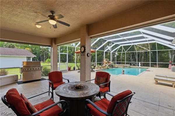 $675,000 | 18186 Sandy Pines Circle, North Fort Myers, FL 33917
