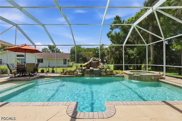 $675,000 | 18186 Sandy Pines Circle, North Fort Myers, FL 33917