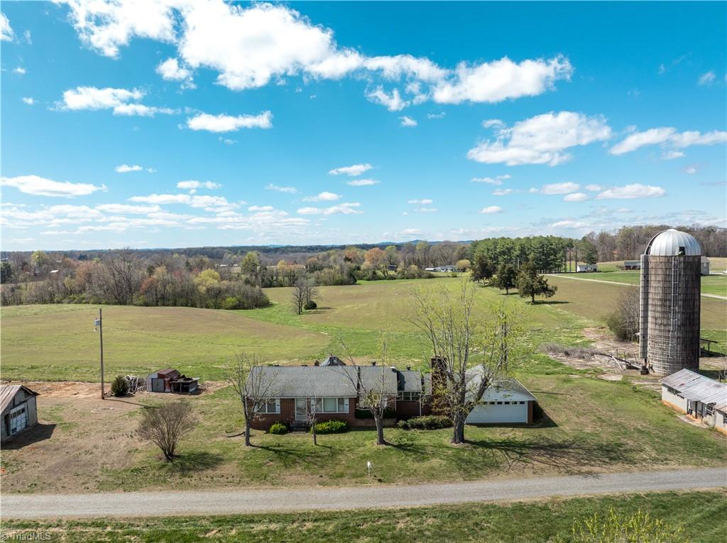 2012 Old Fletcher Road Yadkinville, NC 27055 - Photo 2 of 33