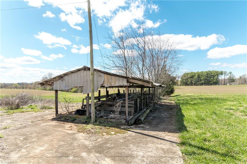 2012 Old Fletcher Road Yadkinville, NC 27055 - Photo 29 of 33