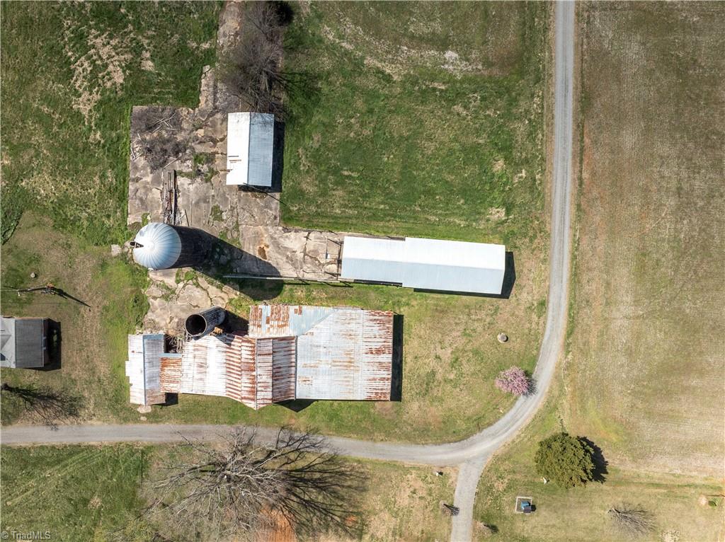 2012 Old Fletcher Road Yadkinville, NC 27055 - Photo 8 of 33