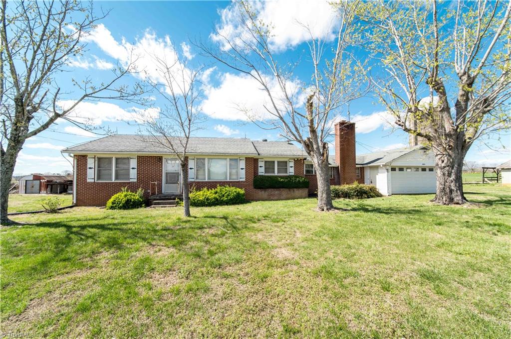 2012 Old Fletcher Road Yadkinville, NC 27055 - Photo 9 of 33