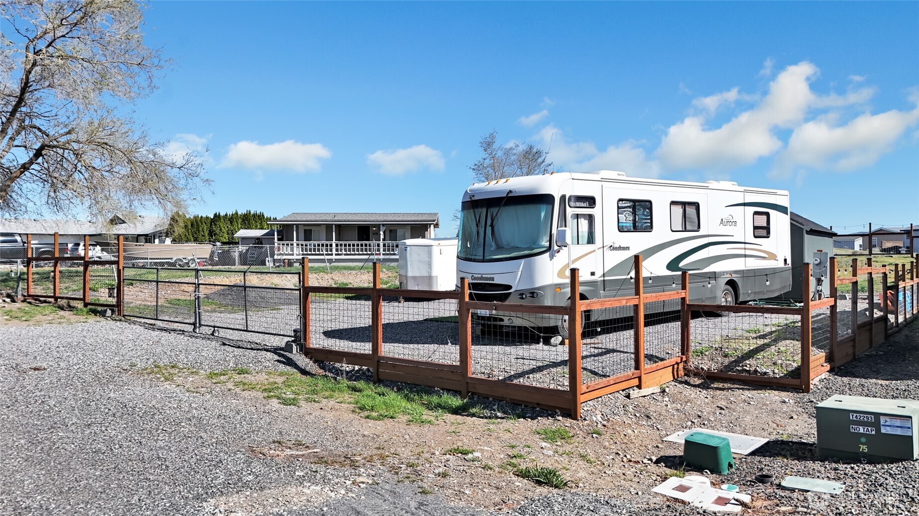 507 Autumn Loop Mattawa, WA 99349 - Photo 3 of 16