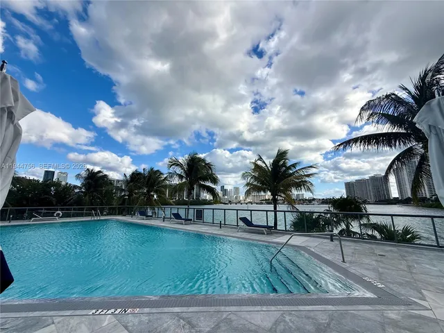 $10,700 | 3300 Northeast 188th Street, Unit 917, Aventura, FL 33180