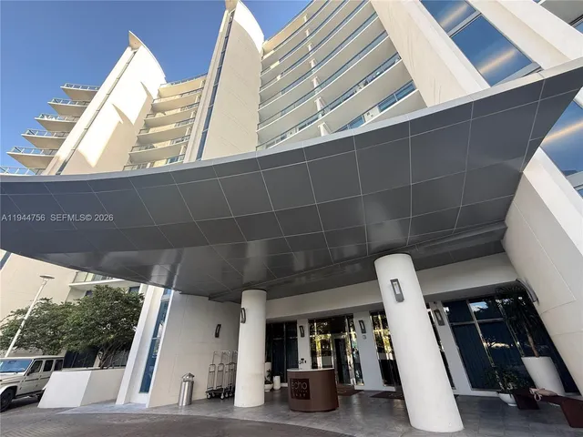 $10,700 | 3300 Northeast 188th Street, Unit 917, Aventura, FL 33180