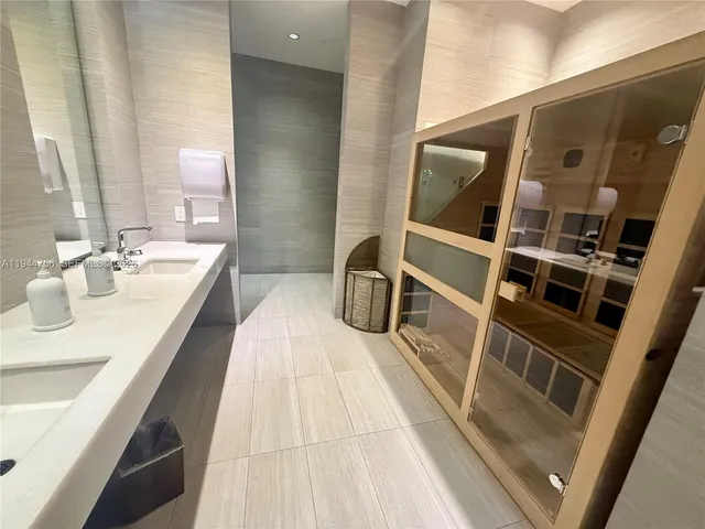 $10,700 | 3300 Northeast 188th Street, Unit 917, Aventura, FL 33180