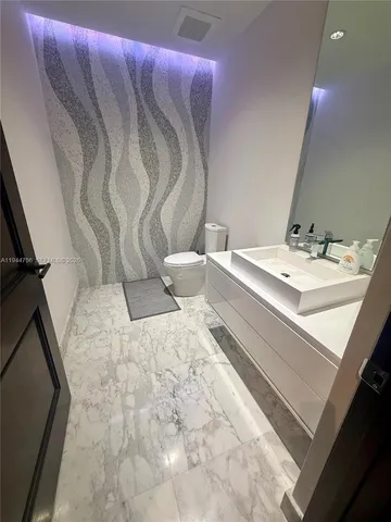 $10,700 | 3300 Northeast 188th Street, Unit 917, Aventura, FL 33180