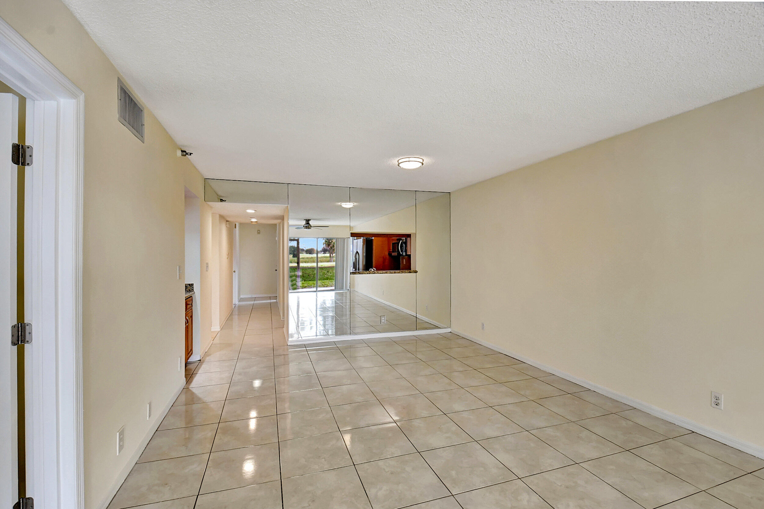 440 Northwest 67th Street, Unit H102 Boca Raton, FL 33487 - Photo 12 of 34 Living Room