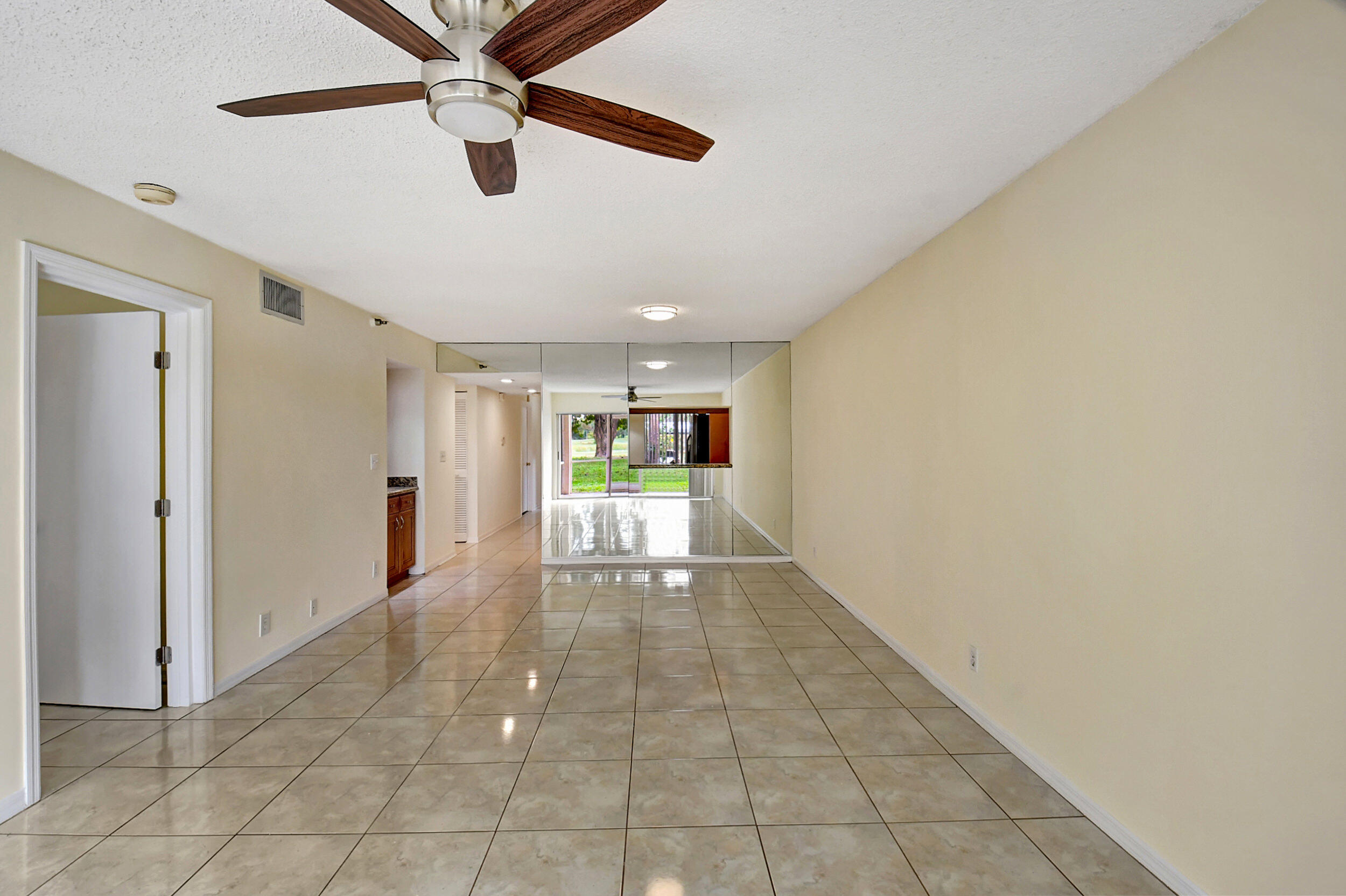 440 Northwest 67th Street, Unit H102 Boca Raton, FL 33487 - Photo 13 of 34 Living Room