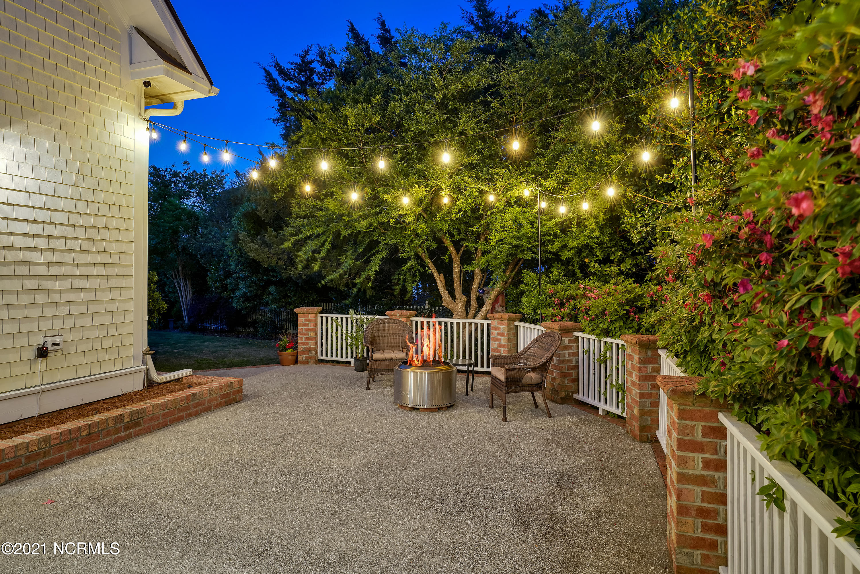 809 Fox Ridge Lane Wilmington, NC 28405 - Photo 49 of 64 809FoxRidgeLanetwilight-02
