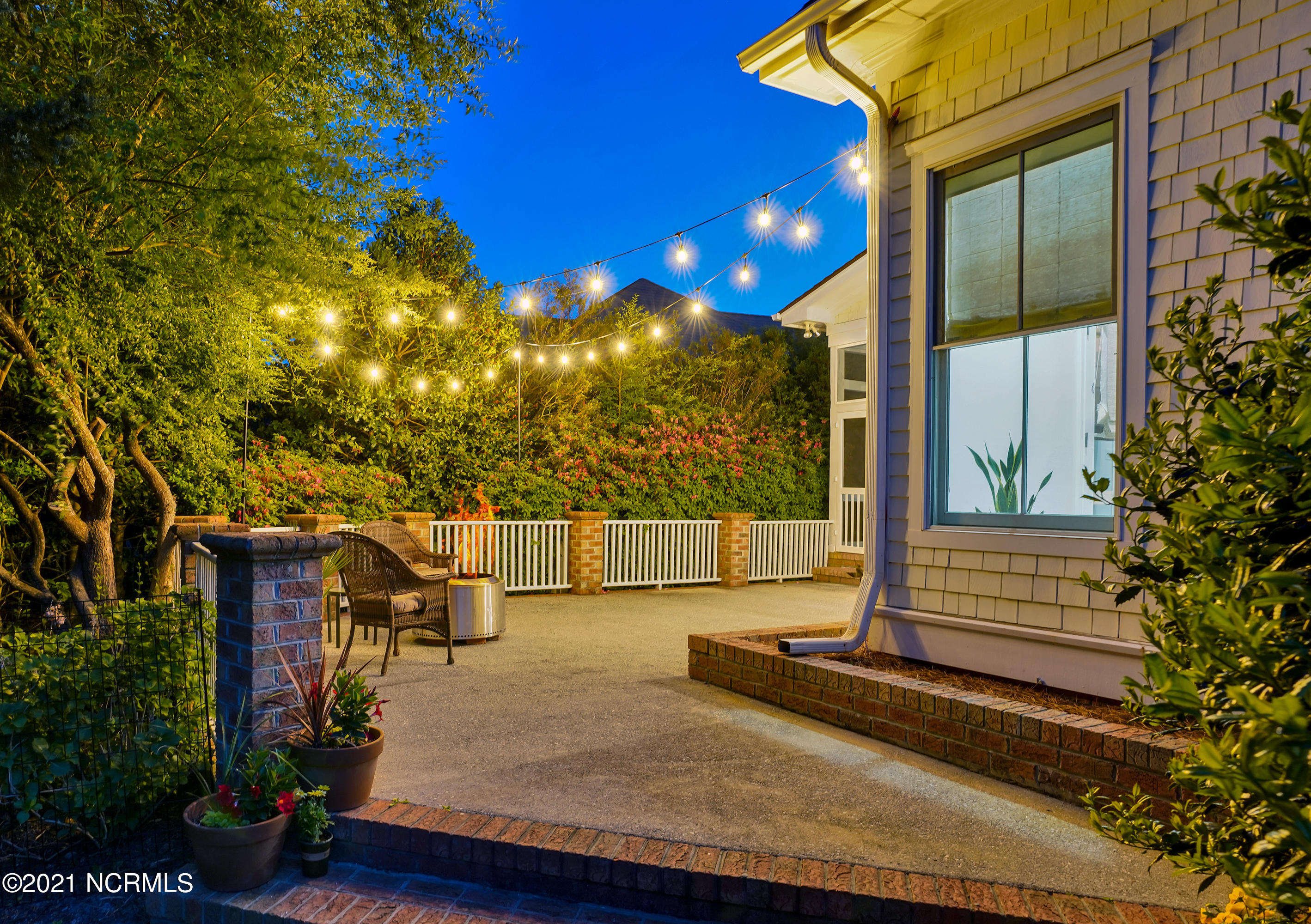 809 Fox Ridge Lane Wilmington, NC 28405 - Photo 50 of 64 809FoxRidgeLanetwilight-03