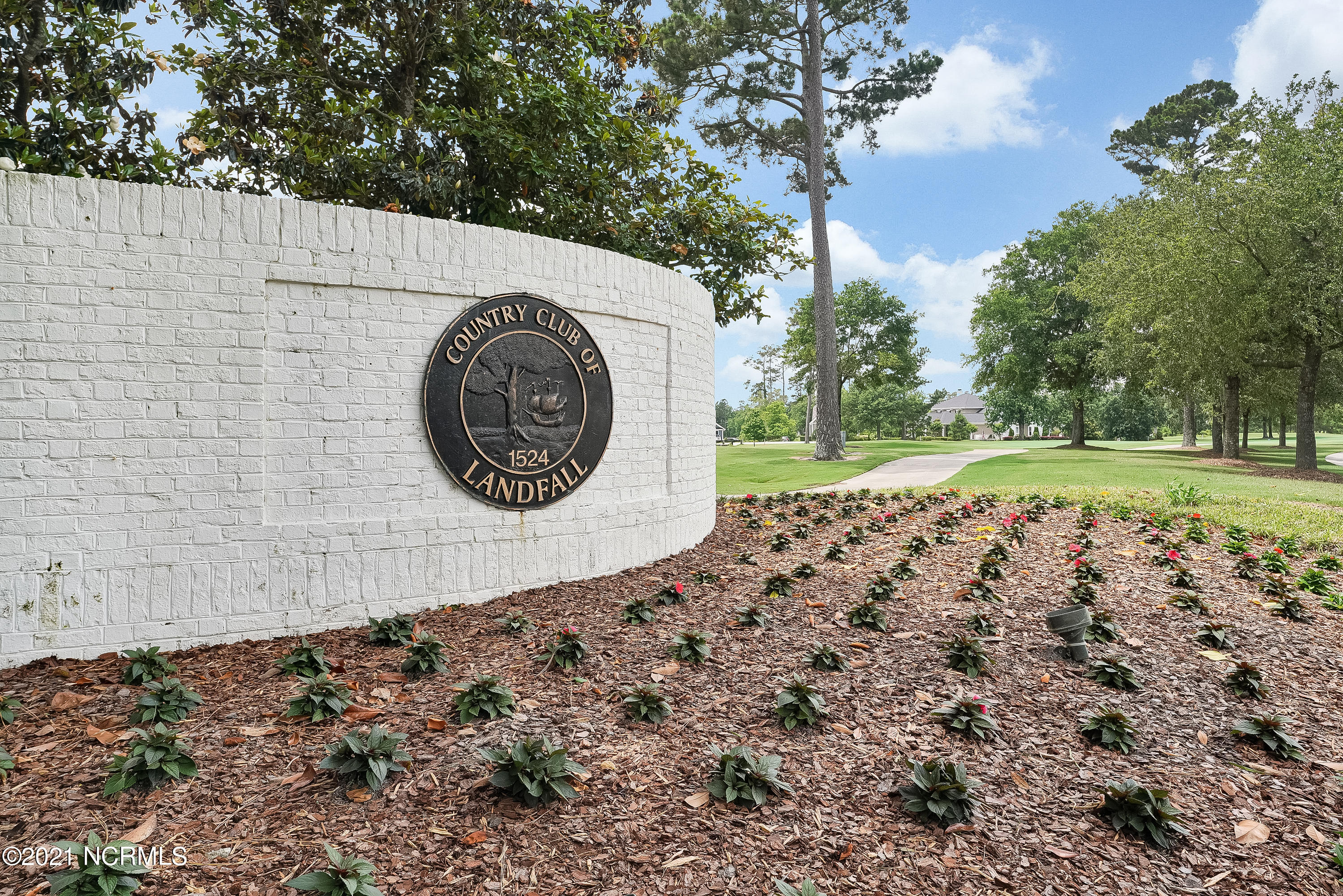 809 Fox Ridge Lane Wilmington, NC 28405 - Photo 55 of 64 LandfallAmenities-01