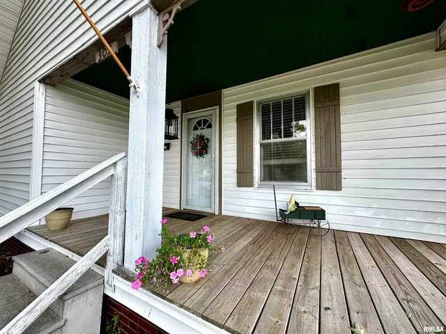 $63,000 | 305 West Lincoln Street, Harrisburg, IL 62946