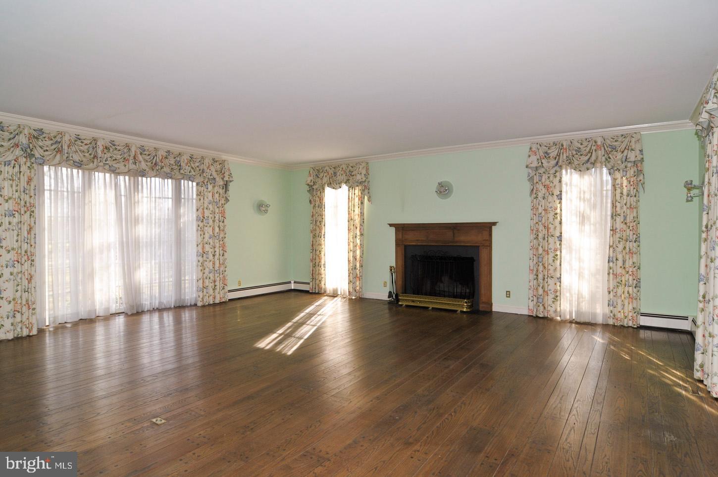 10020 Chapel Road Potomac, MD 20854 - Photo 14 of 42 Gallery Image 14