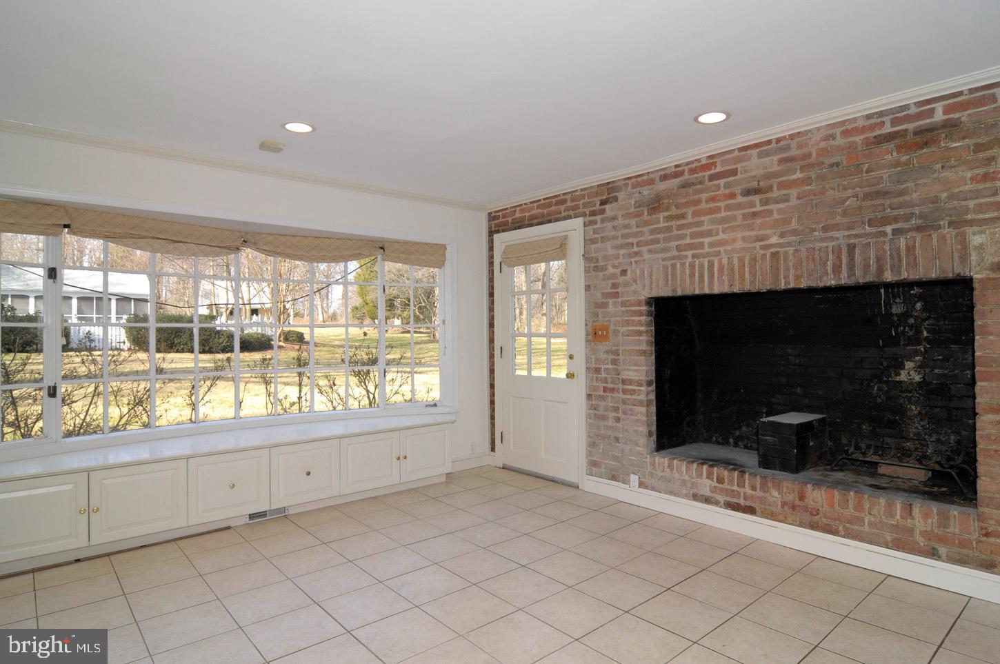 10020 Chapel Road Potomac, MD 20854 - Photo 27 of 42 Gallery Image 27