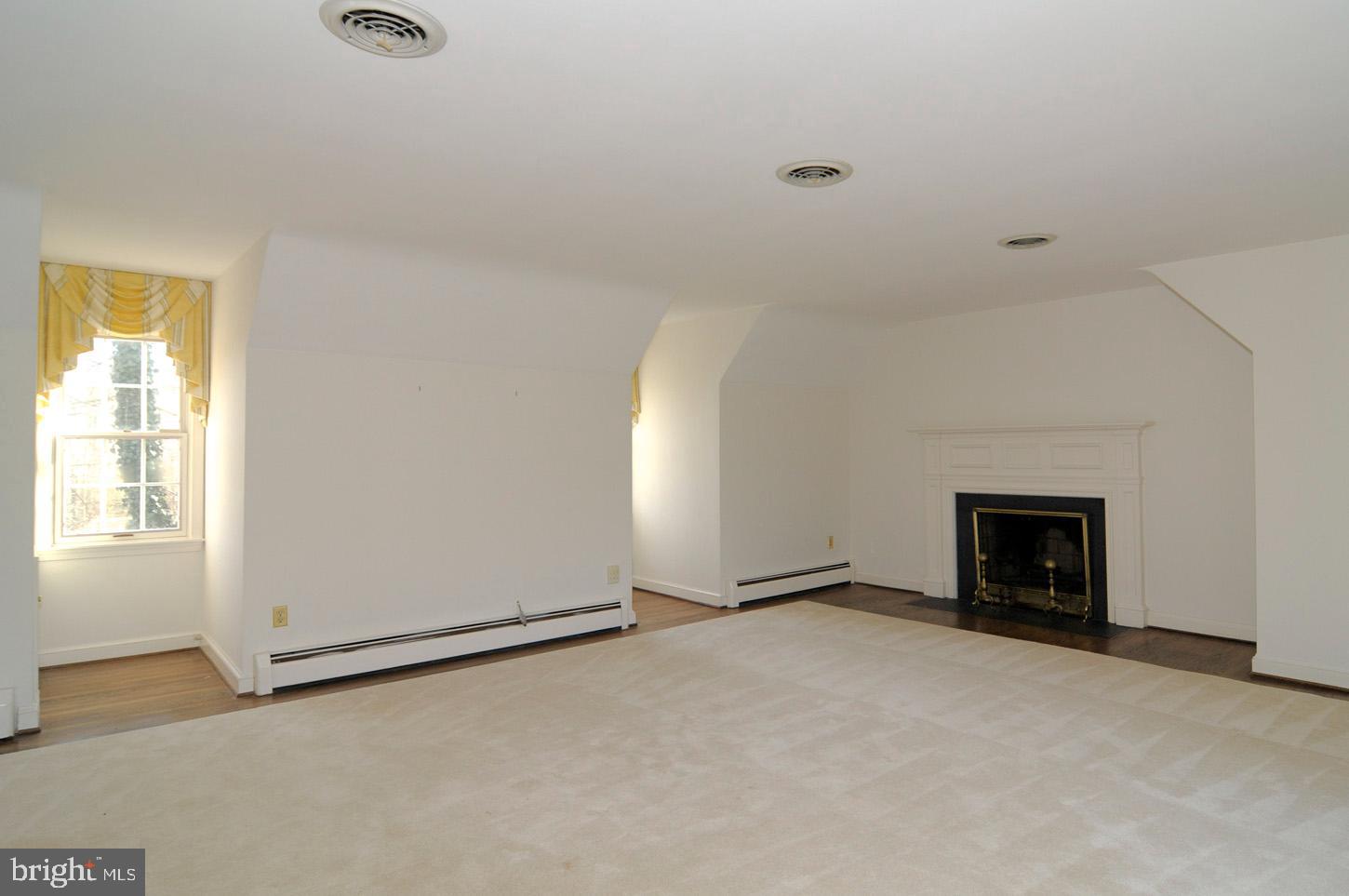 10020 Chapel Road Potomac, MD 20854 - Photo 31 of 42 Gallery Image 31