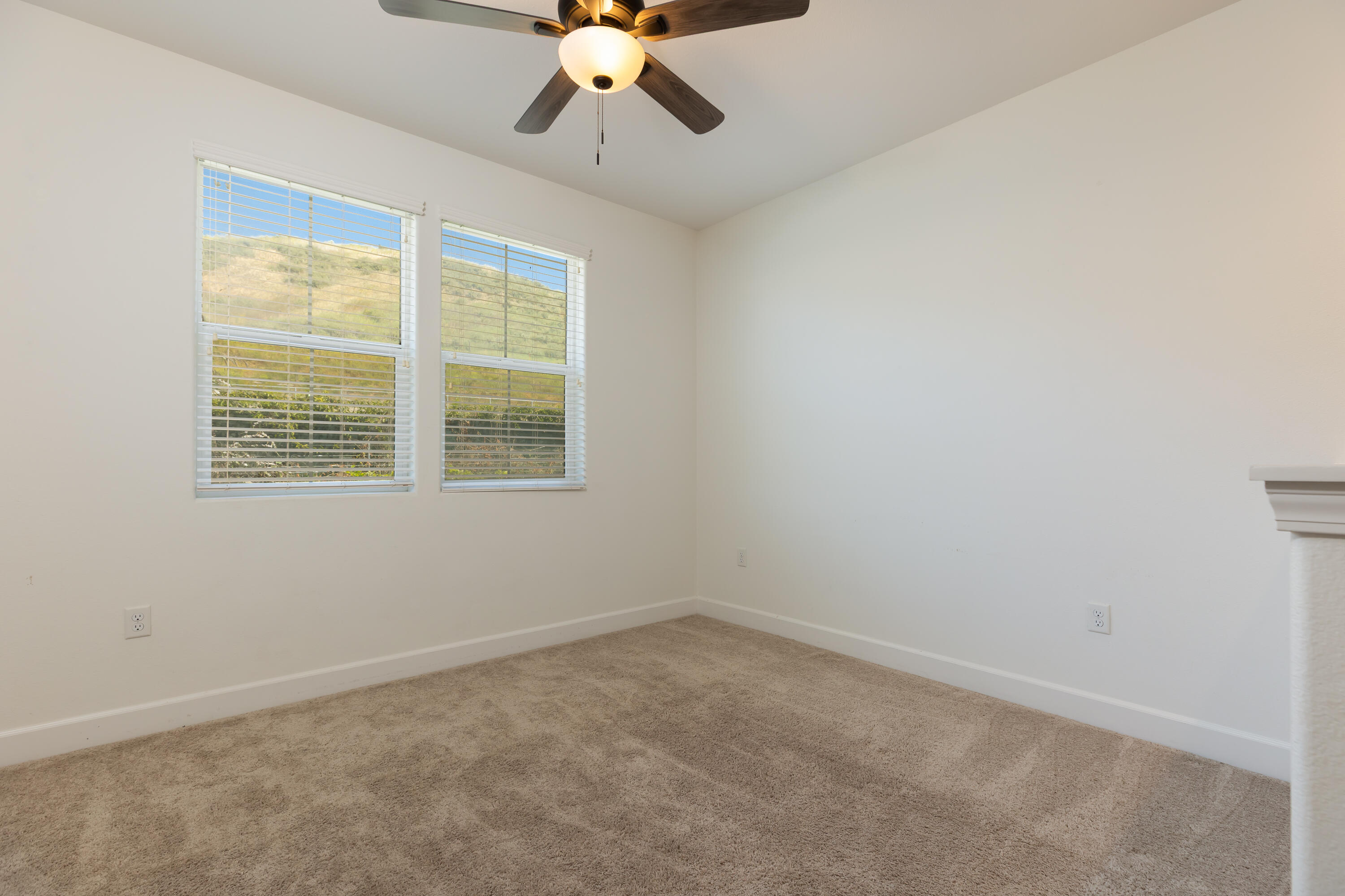 243 Deming Way Buellton, CA 93427 - Photo 13 of 28 an empty room with a window