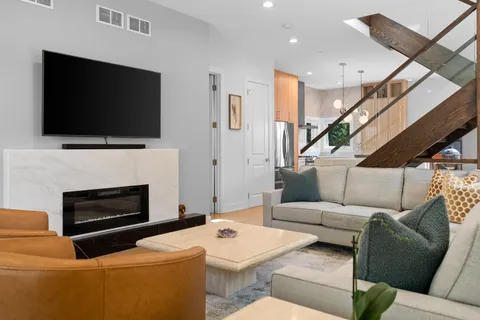 $825,000 | 5313 Crain Street, Skokie, IL 60077