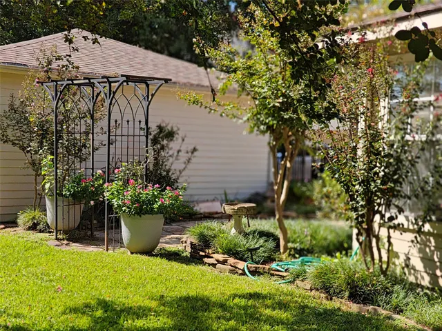 $289,000 | 9823 Pine Pass Drive, Houston, TX 77070