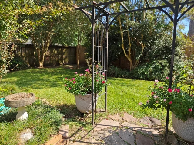 $289,000 | 9823 Pine Pass Drive, Houston, TX 77070