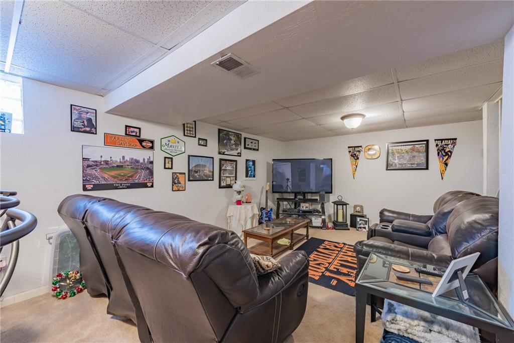 1404 Rankin Road White Oak, PA 15131 - Photo 16 of 22 Gallery Image 16