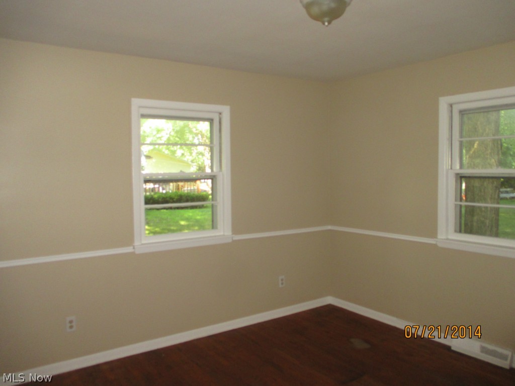 8087 Plains Road Mentor, OH 44060 - Photo 9 of 17 Gallery Image 9