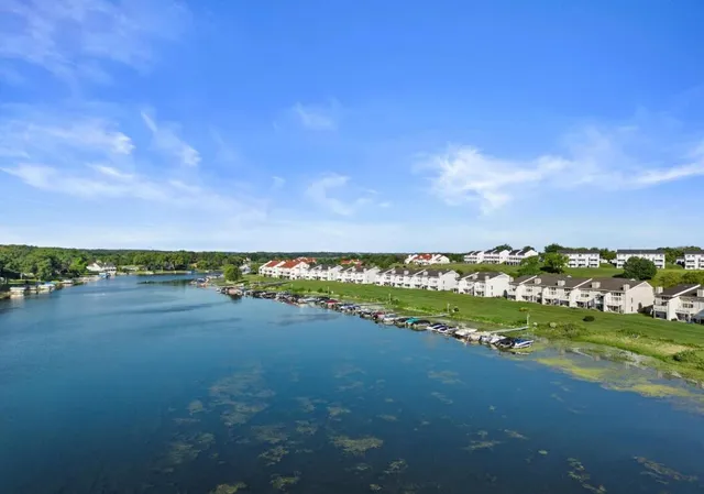 $424,900 | 1416 Delavan Club Drive, Delavan, WI 53115