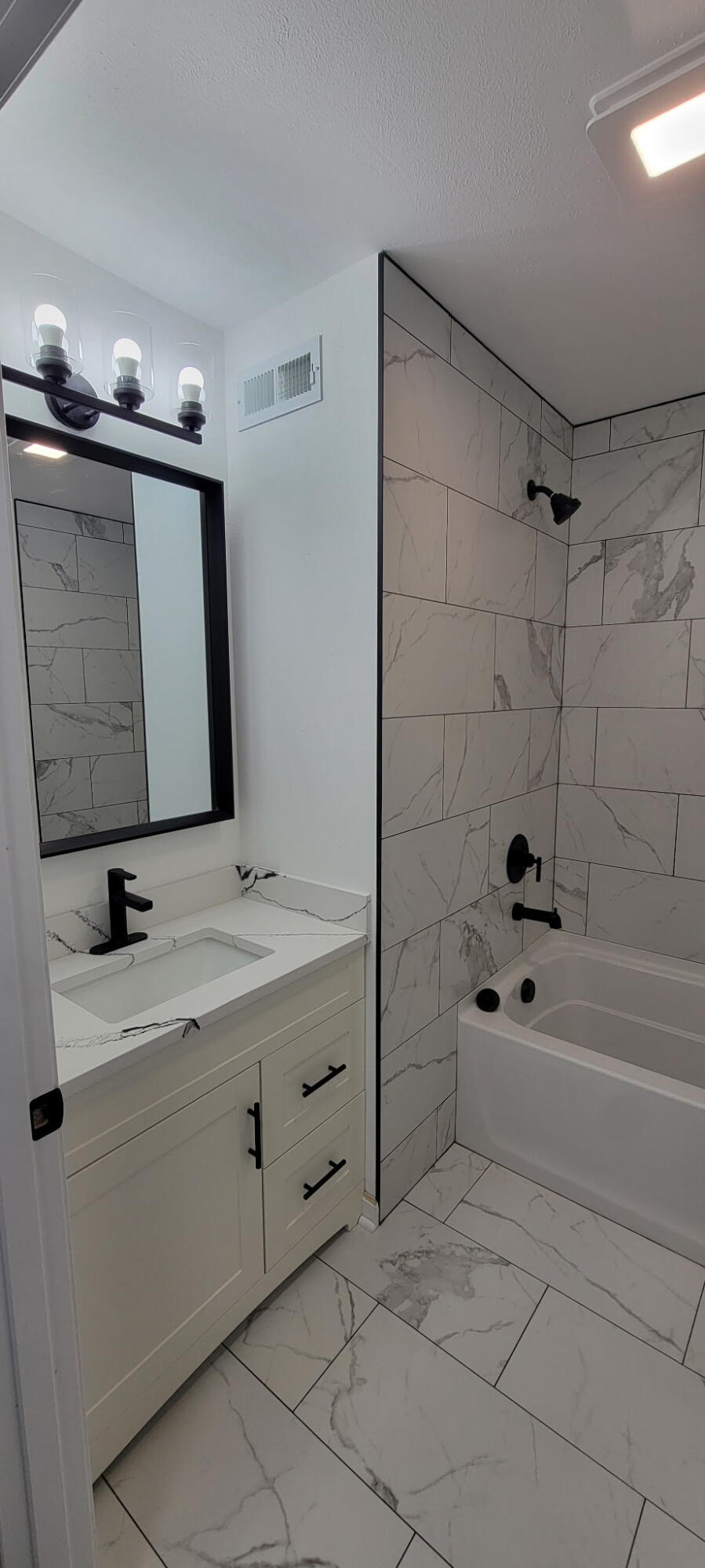 1416 Delavan Club Drive Delavan, WI 53115 - Photo 24 of 49 2589477155191751374