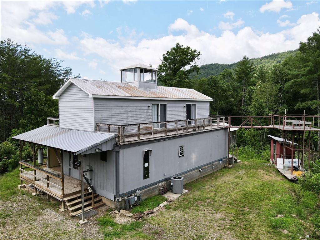 2668 Reedy Branch Road Purlear, NC 28665 - Photo 2 of 45
