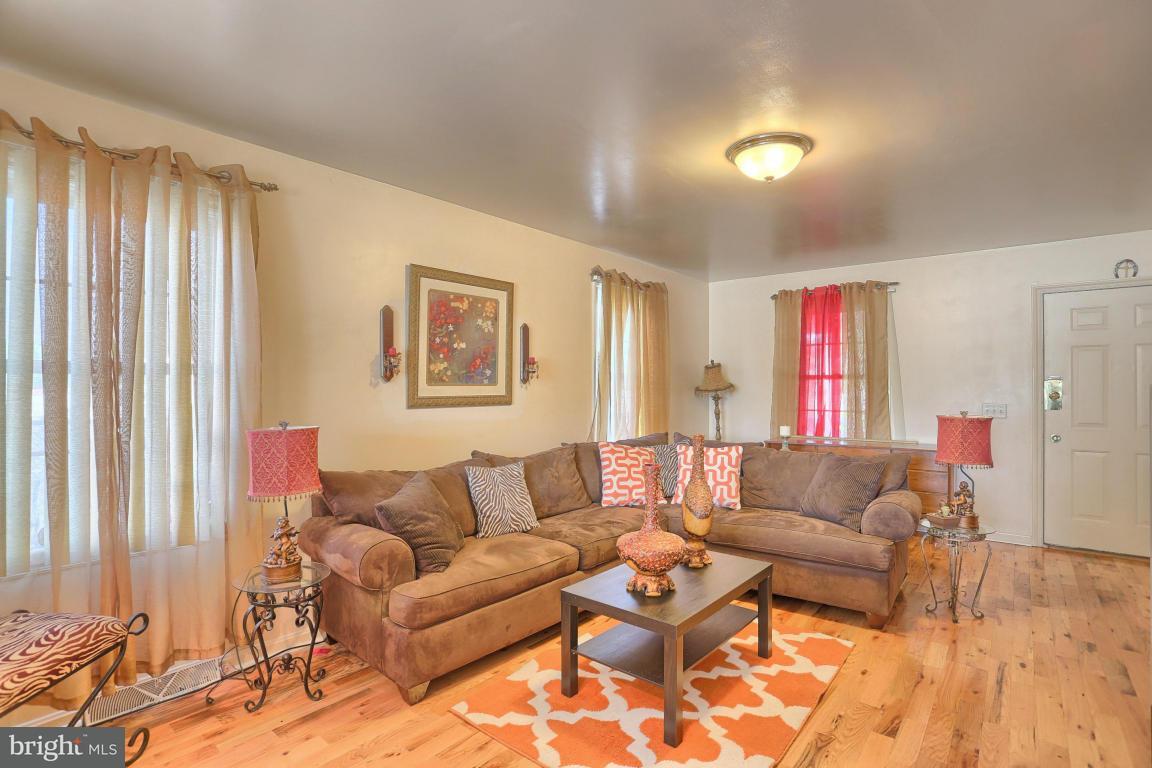1231 Grofftown Road Lancaster, PA 17602 - Photo 9 of 25 Gallery Image 9