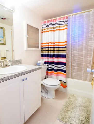 $299,900 | 1200 Southwest 12th Court, Unit 201, Fort Lauderdale, FL 33315