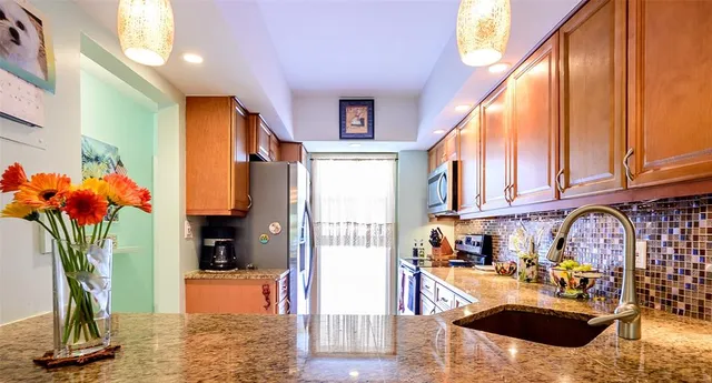 $299,900 | 1200 Southwest 12th Court, Unit 201, Fort Lauderdale, FL 33315