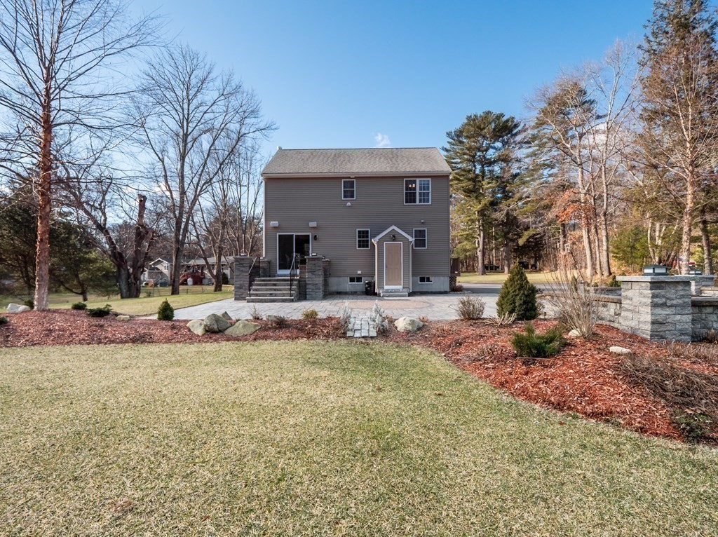 33 Flagg Swamp Road Freetown, MA 02717 - Photo 8 of 42 Gallery Image 8