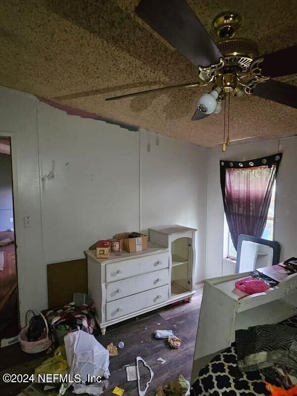 44192 Pinebreeze Circle Callahan, FL 32011 - Photo 7 of 13 PHOTO-2024-07-17-22-53-54 (6)