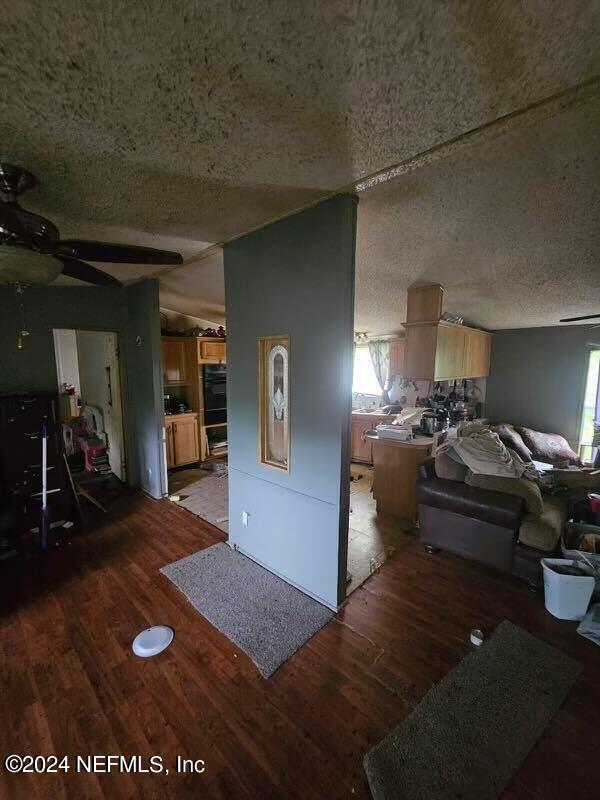 44192 Pinebreeze Circle Callahan, FL 32011 - Photo 9 of 13 PHOTO-2024-07-17-22-53-54 (4)