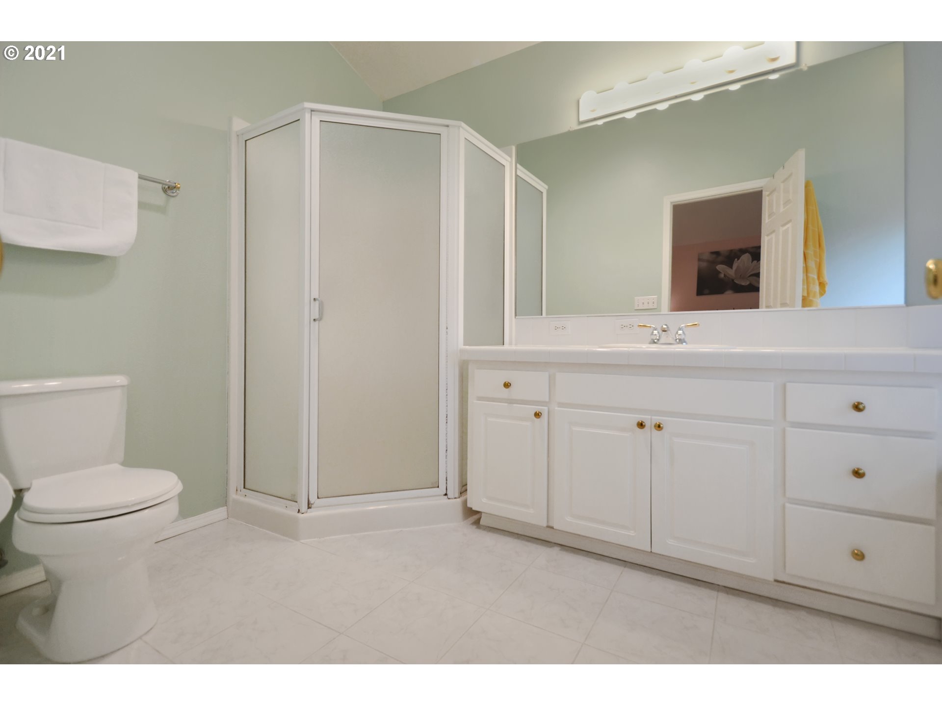 8045 Southwest Mapleleaf Street Tigard, OR 97223 - Photo 23 of 29 Gallery Image 23
