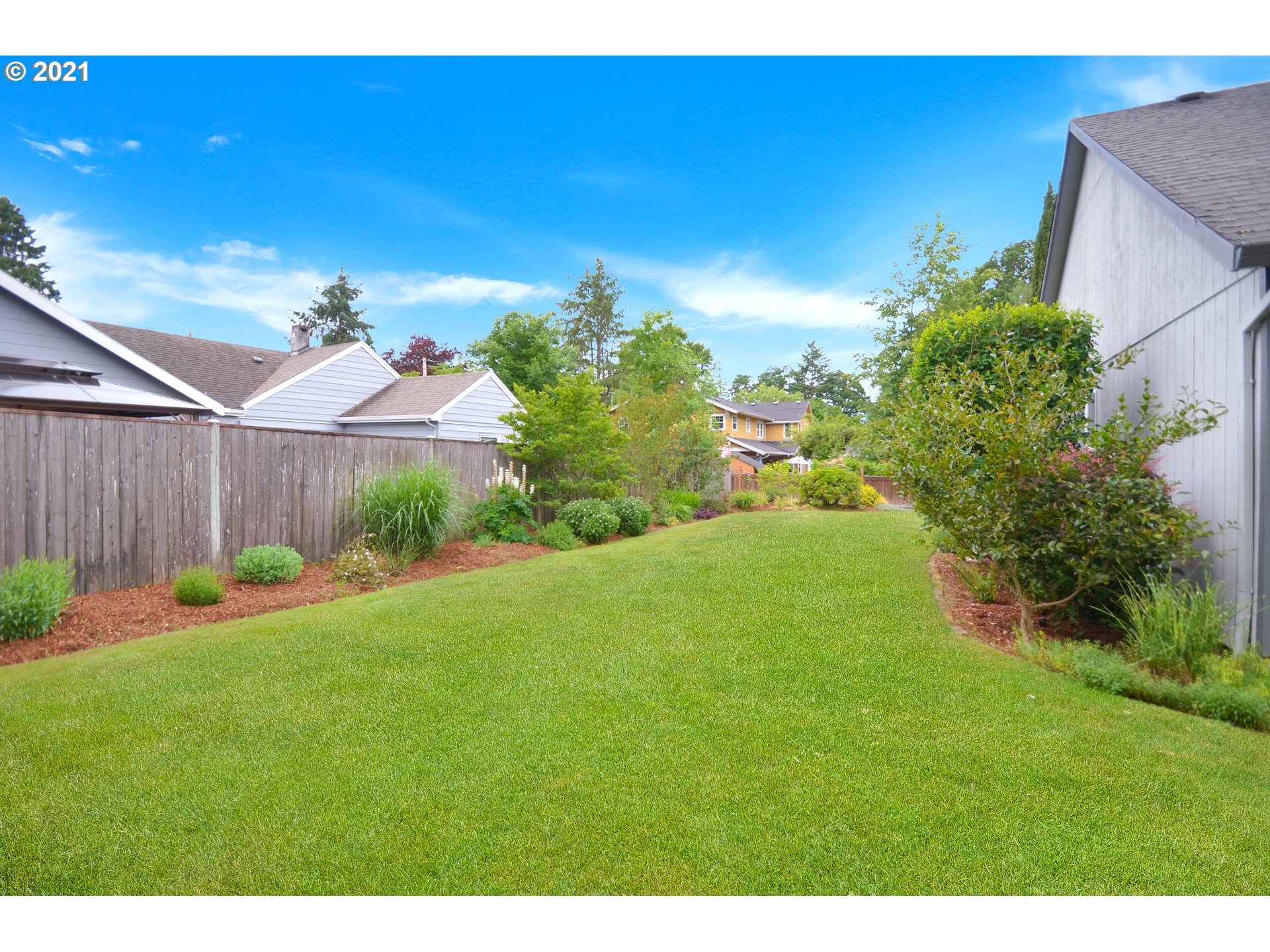 8045 Southwest Mapleleaf Street Tigard, OR 97223 - Photo 29 of 29 Gallery Image 29