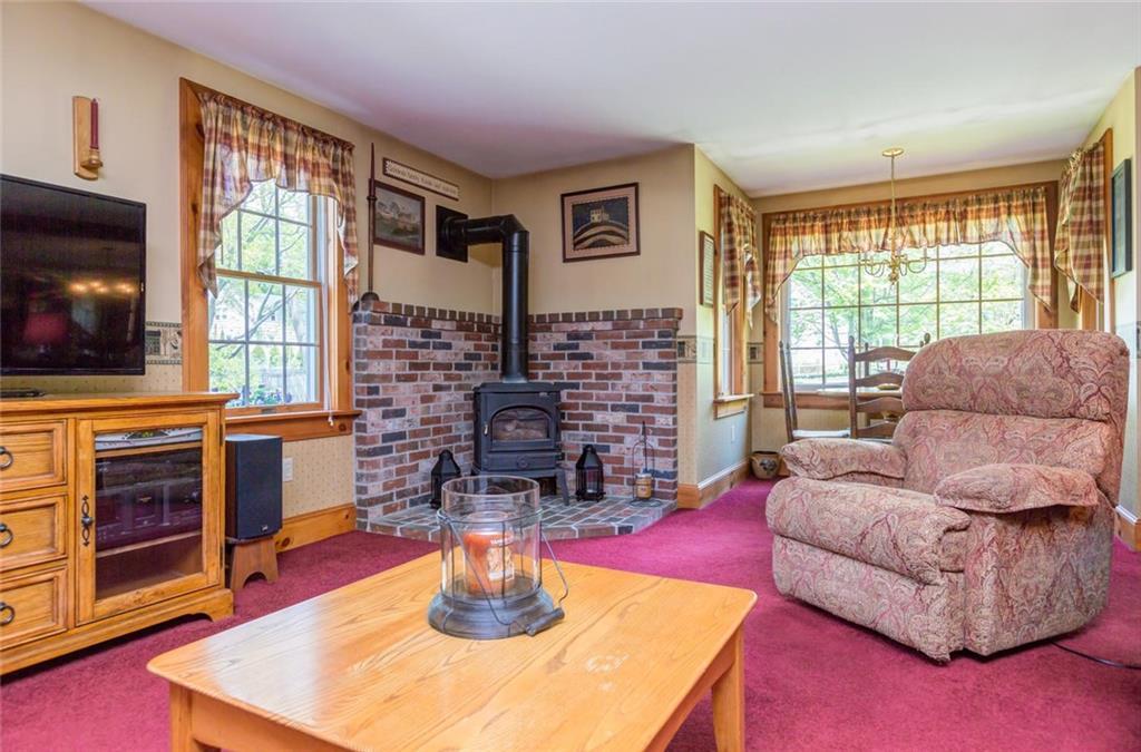 26 Charles Road Cape Elizabeth, ME 04107 - Photo 7 of 22 Photo