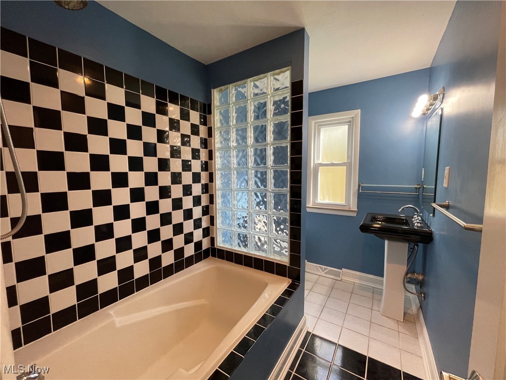 27700 Pettibone Road Solon, OH 44139 - Photo 20 of 40 Gallery Image 20