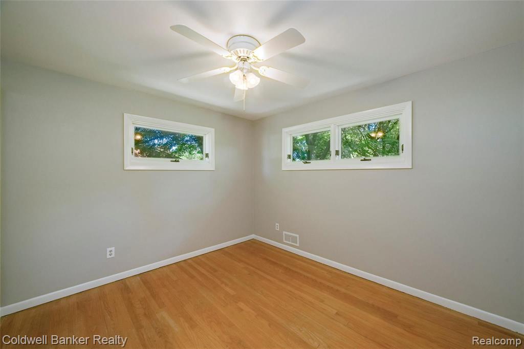 28390 Farmington Road Farmington Hills, MI 48334 - Photo 16 of 37